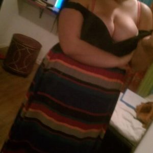 Ras-le-bol des bruits de lit Emilie - rencontre-MILF-Grenoble