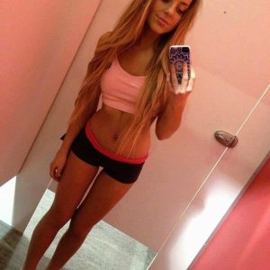 En manque de tendresse ce soir… Chloé - rencontre-Teen-Cherbourg-en-Cotentin